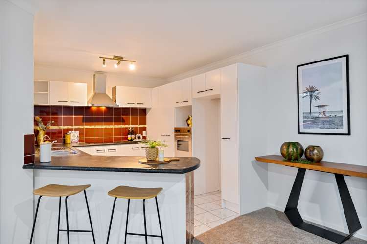 3 Fleetwood Drive Henderson_19