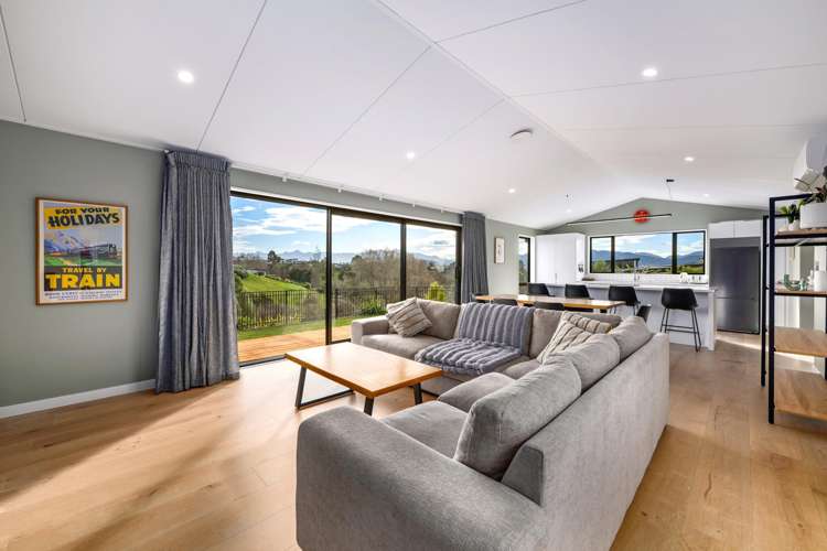 19 Golf View Close Fairhall_14