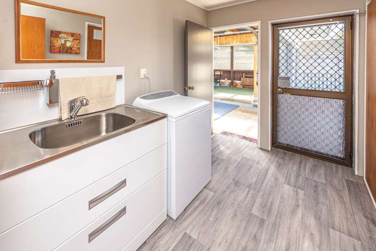 6 Campbell Street Wanganui Central_13
