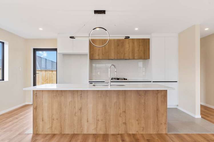 4 Paapaka Way Waiuku_3