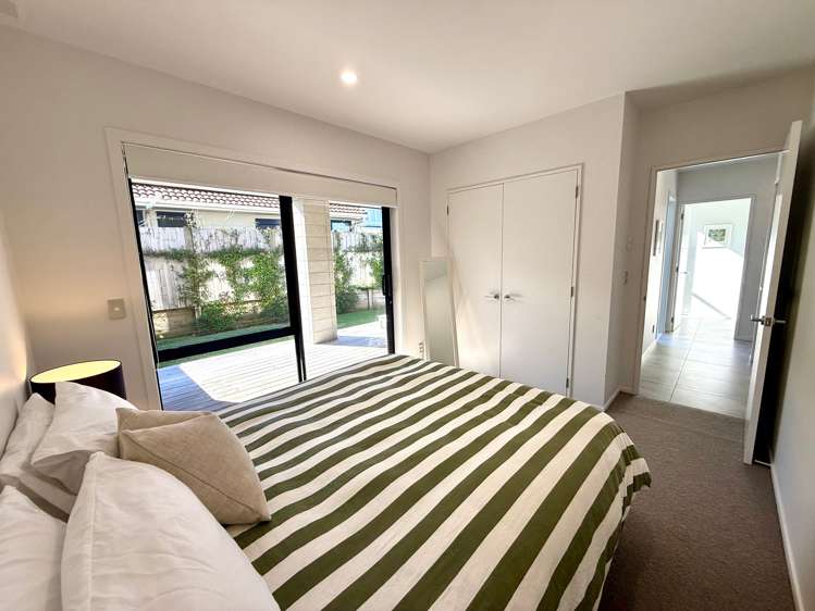 11/12 Stewart Street Raglan_30
