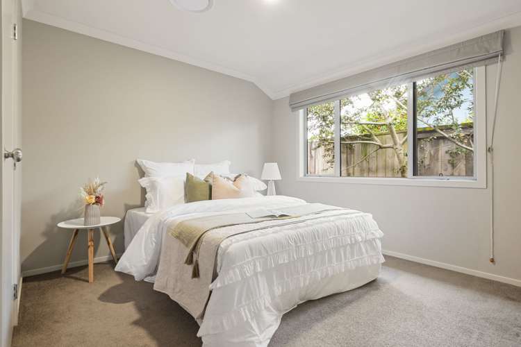 5 Camberley Way Huntington_15