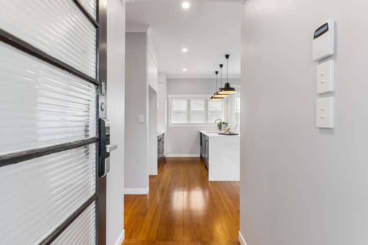 111 Kiwi Road Point Chevalier_6