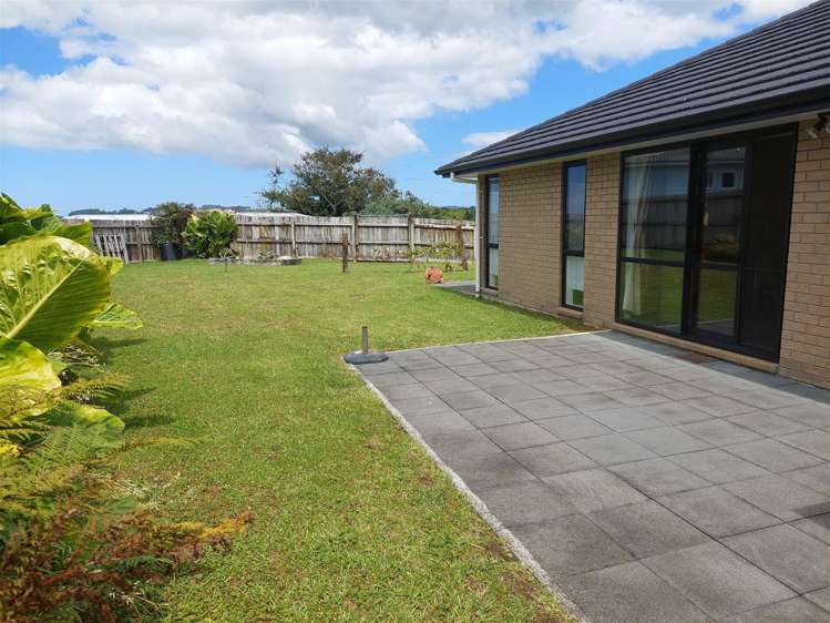 8 Muirfield Rise Te Kamo_1