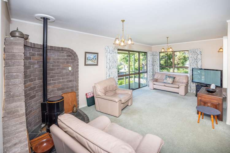 28 Gilbass Avenue Hamilton Lake_3