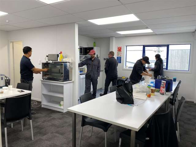 Tenancy 2 at 39-43 Northway Street Te Rapa_4