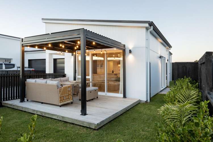 2 Julie Lane Papamoa_12