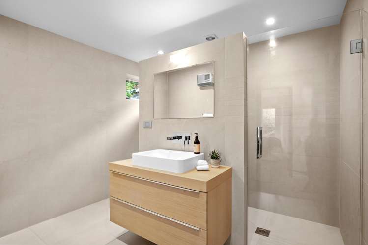 49 The Half Mile Alexandra_25