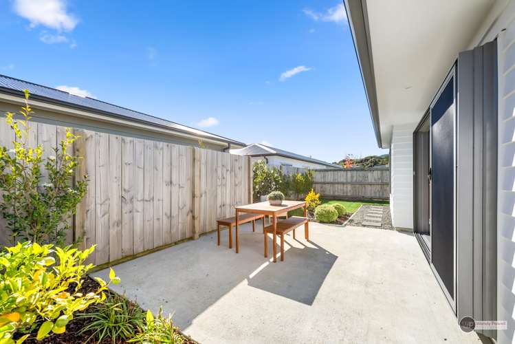 8 Grovedale Square Wainuiomata_14