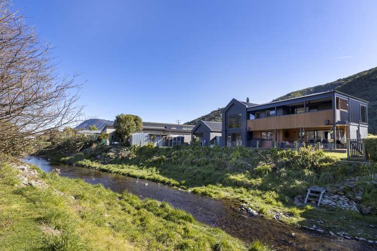 15 Beach Road Waikawa_23