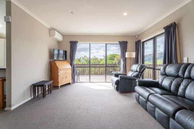 36 Turriff Crescent Porirua_3