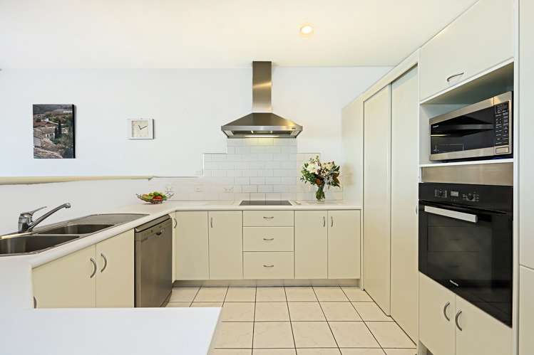 132 Priestley Terrace Bluff Hill_8