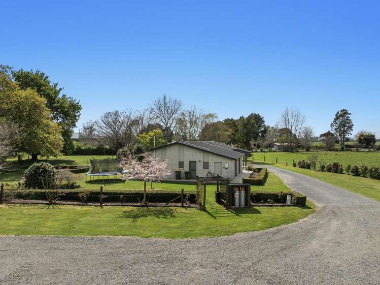 96A and 148 Hallett Road Otakiri_14