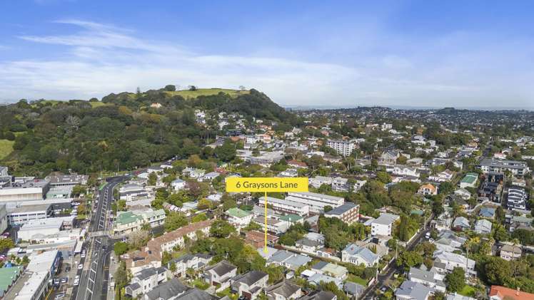 6 Graysons Lane Mount Eden_16