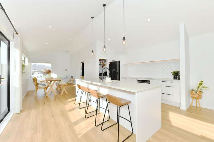 15 Colin Laloli Place Wigram_8