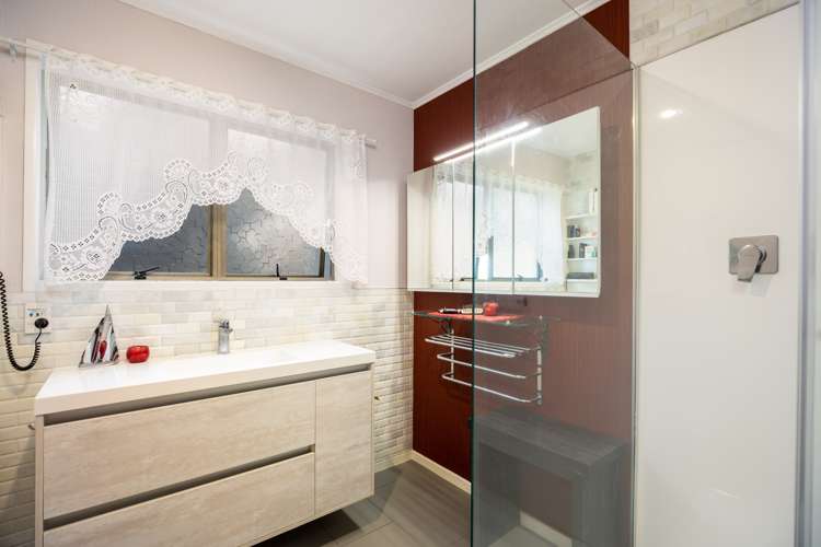 8 Rewa Street Inglewood_13