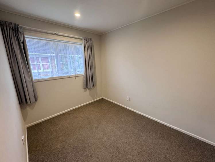 2/214 Main Highway Ellerslie_7