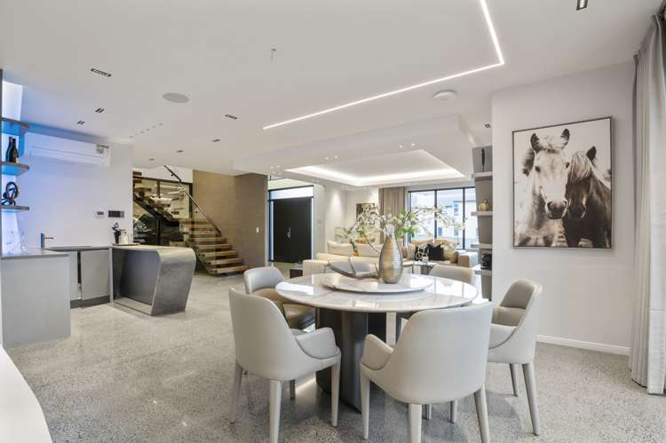 38 Fernhill Way Oteha_6