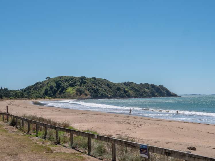 18 Flame Tree Lane Taipa_5