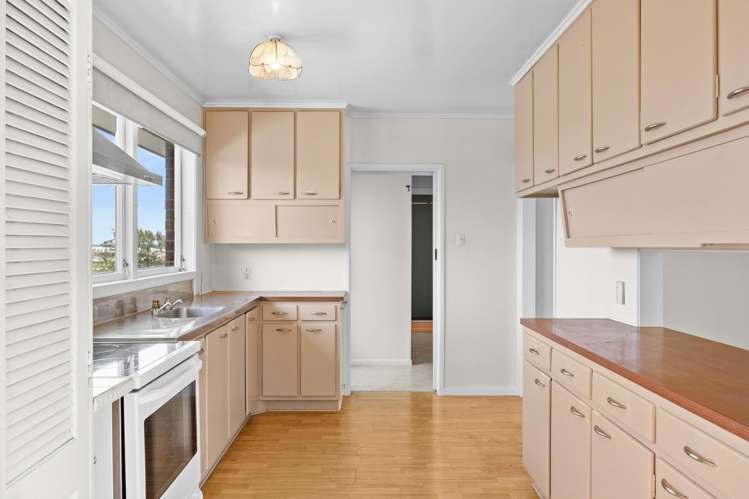 44 Ellesmere Crescent Pakuranga Heights_3