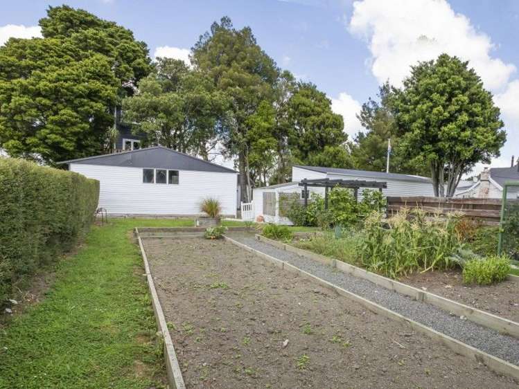82 Victoria Avenue Dannevirke_24