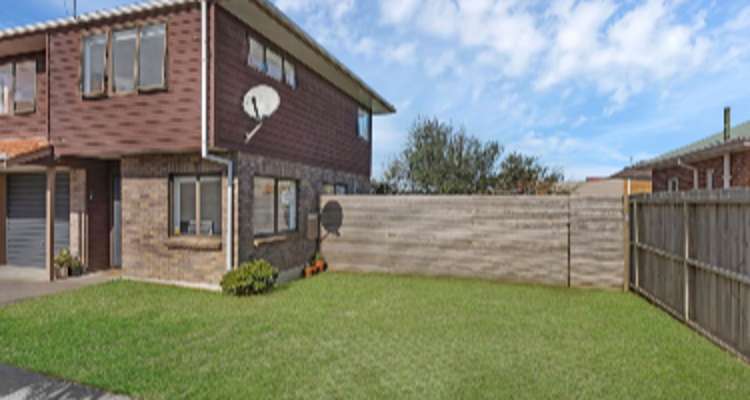 2/104 Blockhouse Bay Road_0