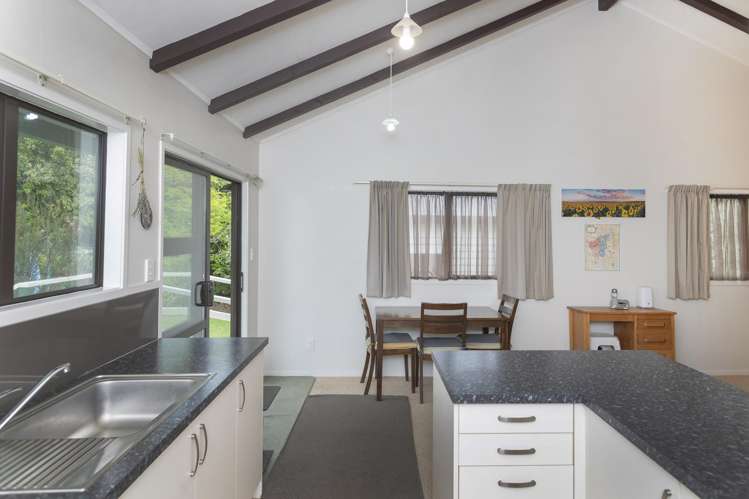 6 Elsdon Best Street Riverdale_4