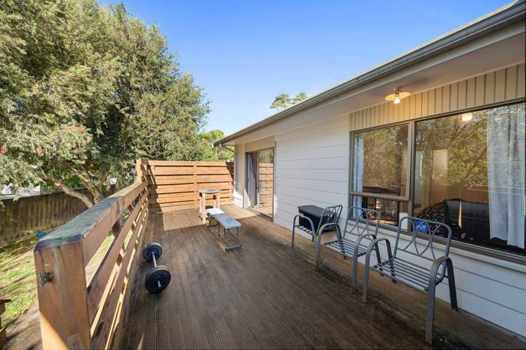 20a Regency Place Sunnynook_12