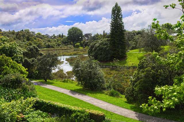 19 Davita Place Farm Cove_2