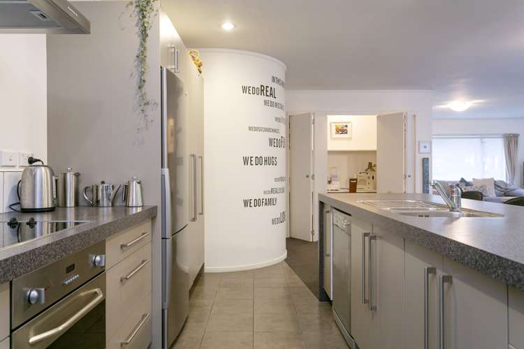 3 Van Asch Lane Rangatira Park_8