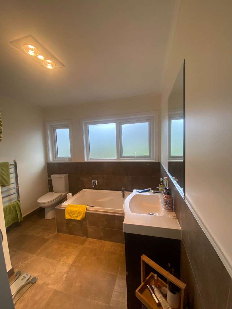 305 Upper Queen Street Pukekohe_6