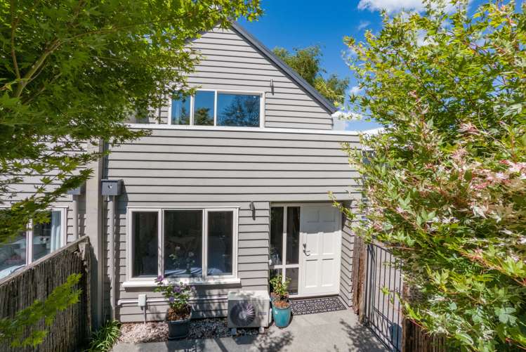 2a Defoe Place Waltham_18