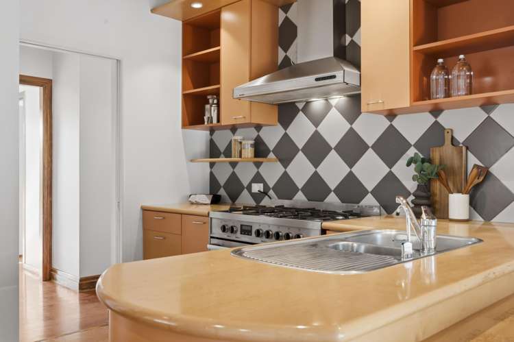 10 Riro Street Point Chevalier_6