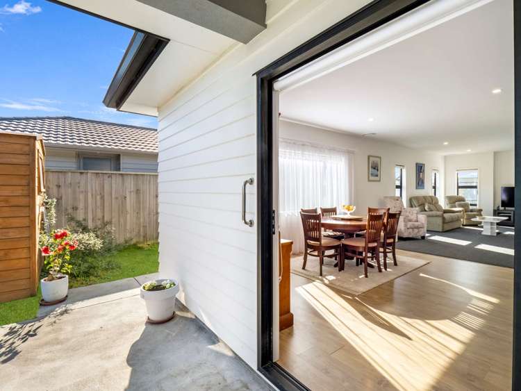 6 Simon Street Tawhero_17