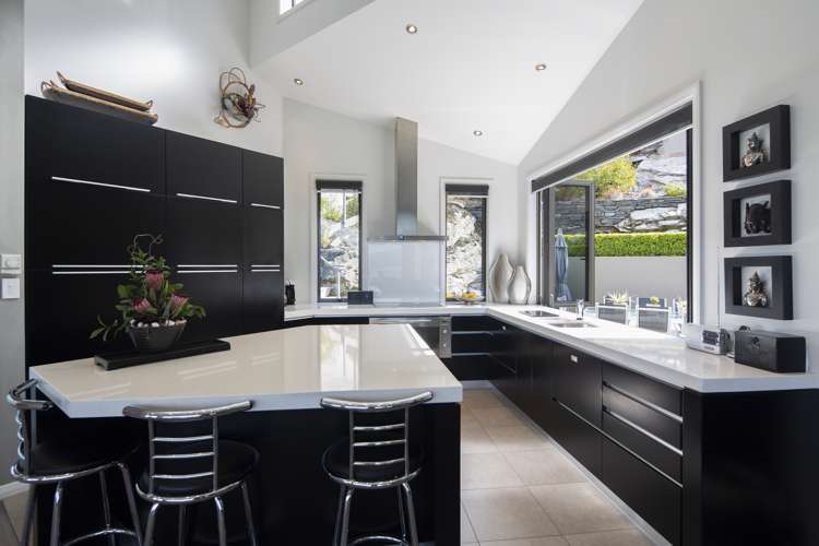 37 Belfast Terrace Queenstown_5