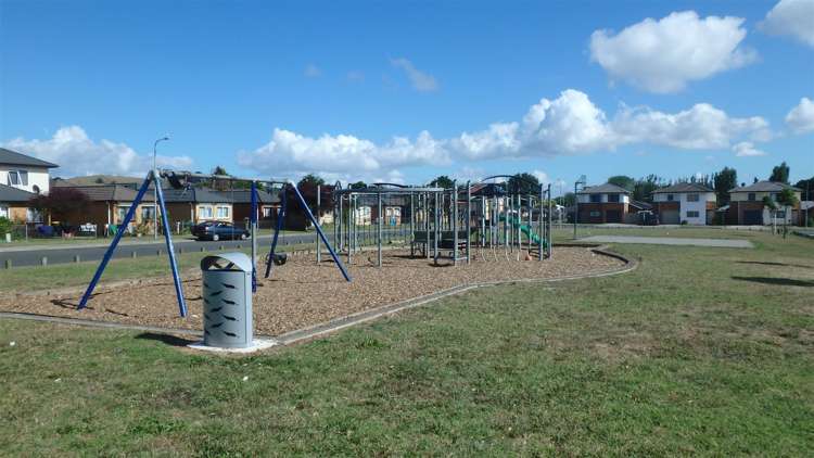 63 Harriet Street Favona_18