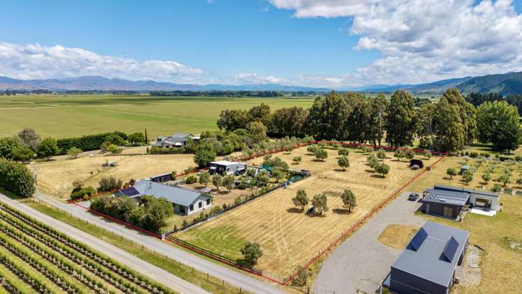 84 Rarangi Road Rarangi_0