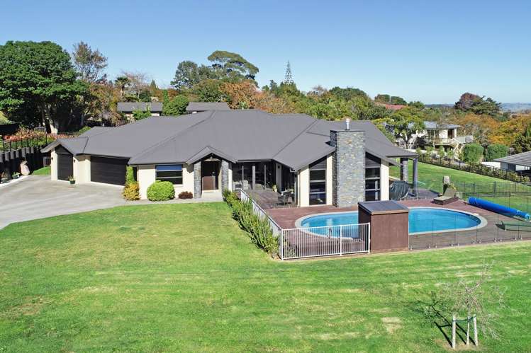 11 Bernora Crescent Bombay_31