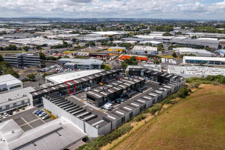 Unit 5/3 Pacific Rise Mt Wellington_14