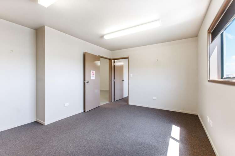 7 Gateway West Coastlands_10