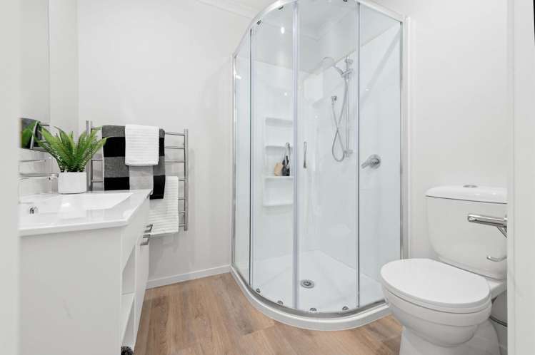 2-3/2 Wellington Street Hamilton East_11