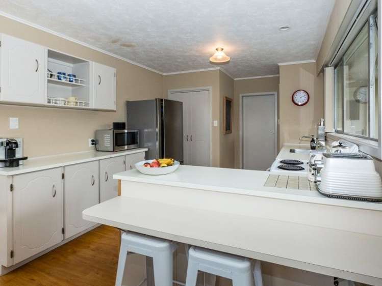 44 Holyrood Street Taradale_5