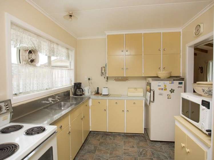 410 Ocean Road Whangamata_12