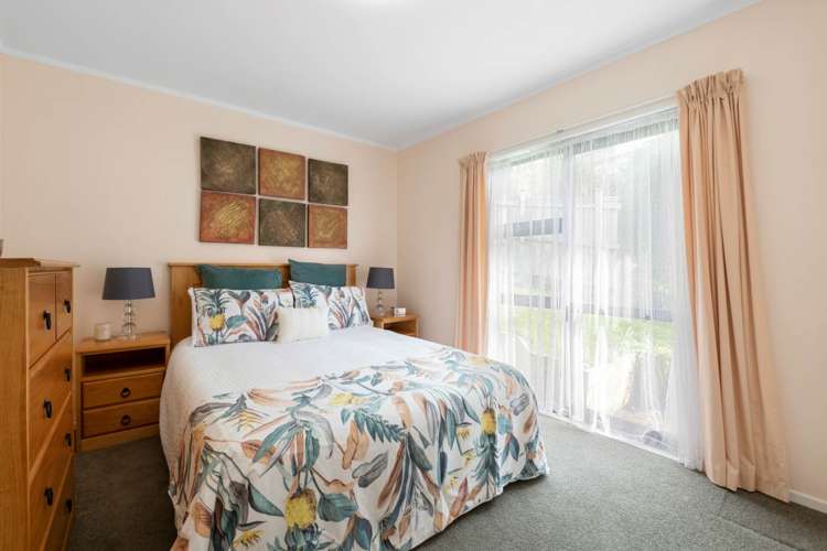 2/45 Elliston Crescent Stanmore Bay_13