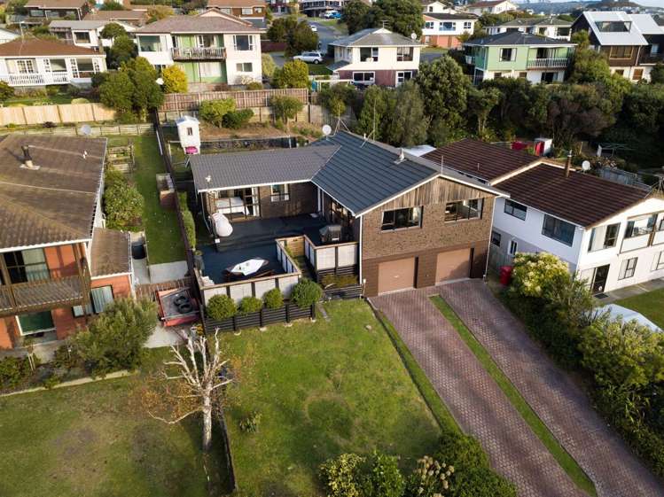 9 Langwell Place Papakowhai_33