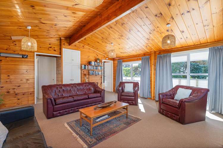 32 McCall Ave Pauanui_25