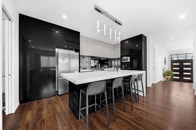 4 Tims Crescent Flat Bush_3