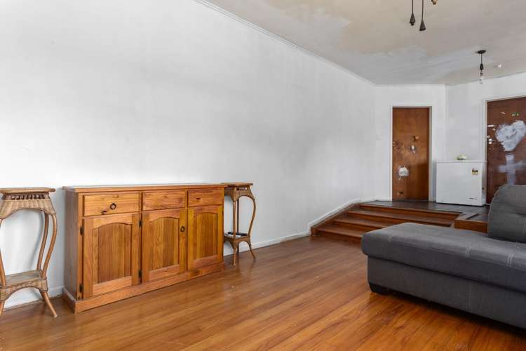 16 Tui Street_3