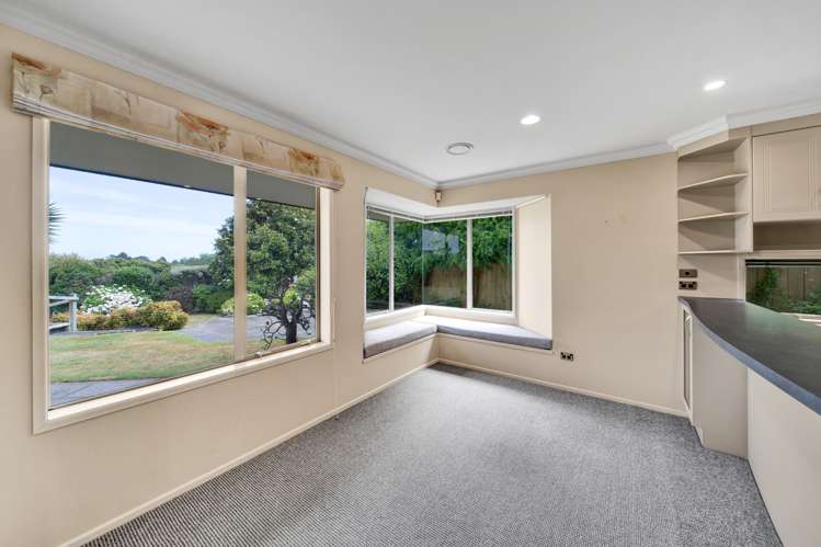 2 Orlando Close Frankleigh Park_10