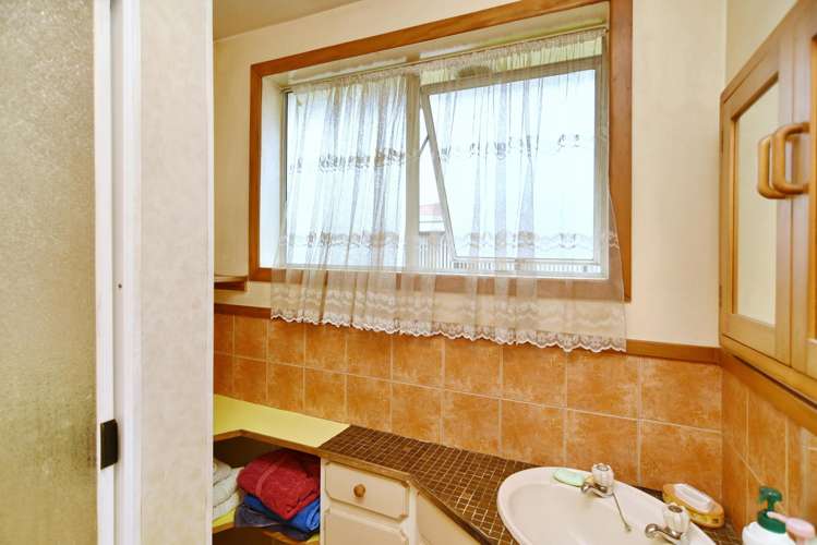 40 Frensham Crescent Woolston_12